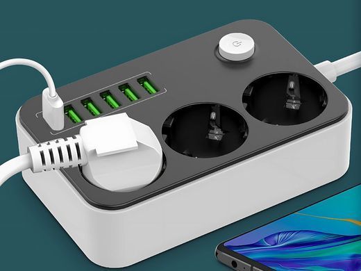 Удлинитель питания 3 розетки 250 В 2 м 6 зарядных устройств USB 12382